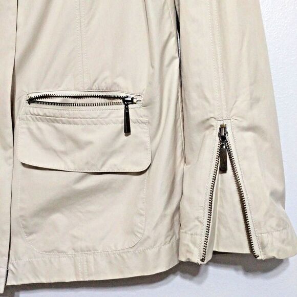 Chicos Zenergy Jacket Womens Size S Beige Lightweight Studded Shoulders - Picture 3 of 8